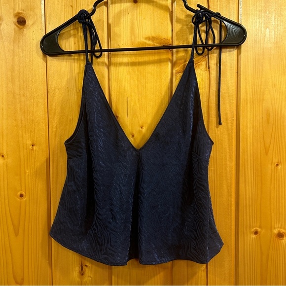 Victoria’s Secret Blue Zebra Sleep Set Pajamas Top and Bottoms Shorts - Picture 4 of 10